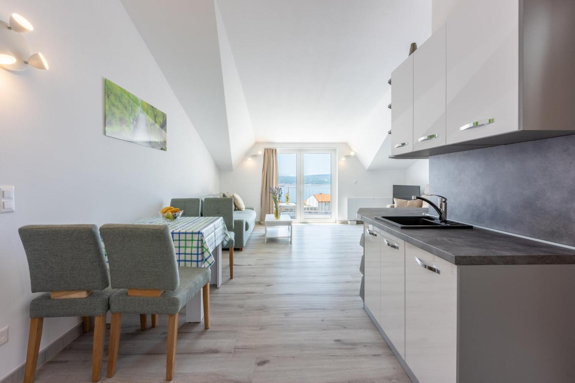 Apartments Sunshine D Crikvenica Exterior foto