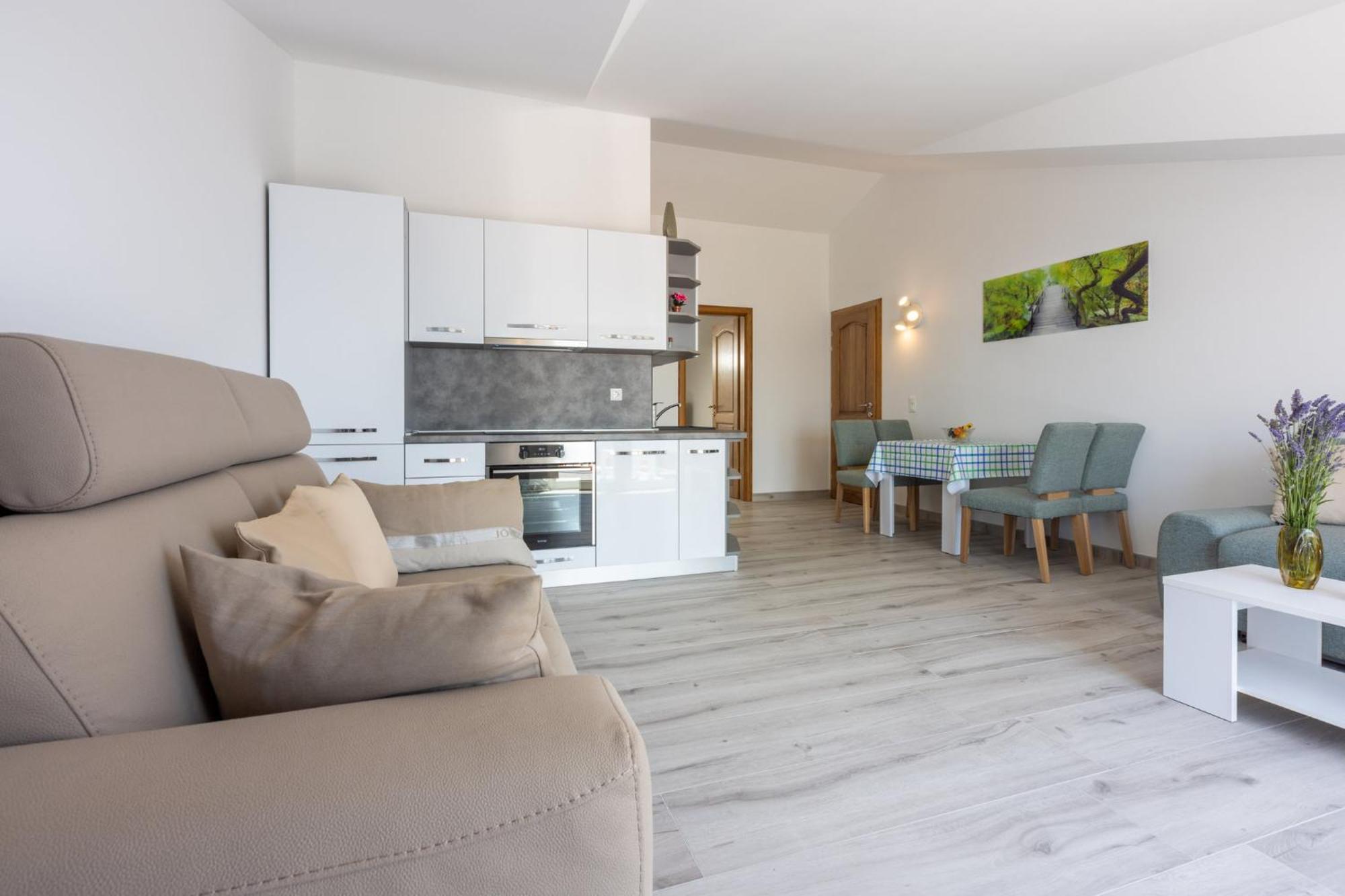 Apartments Sunshine D Crikvenica Exterior foto