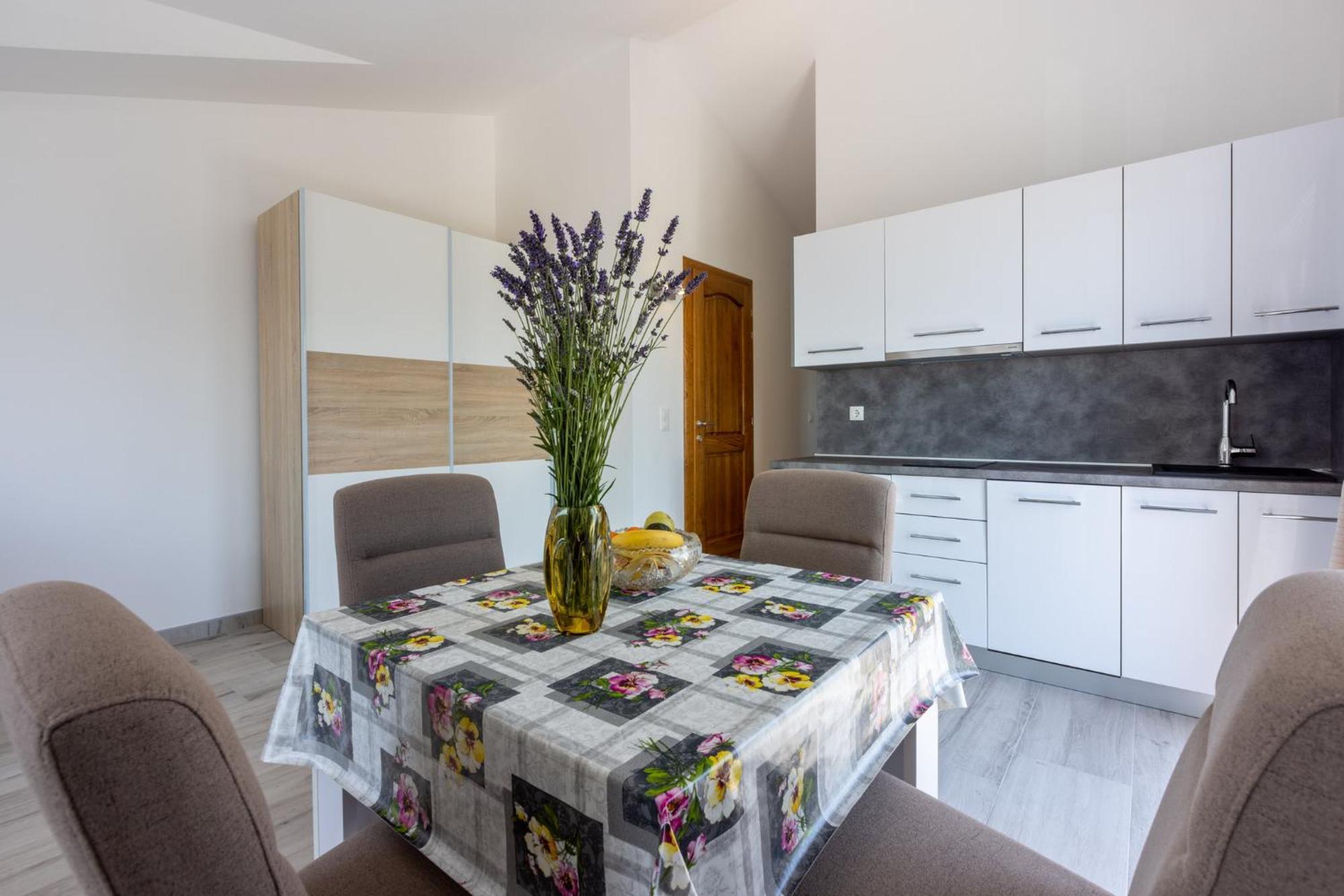 Apartments Sunshine D Crikvenica Exterior foto